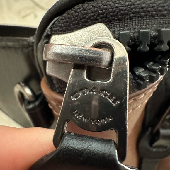 COACHxPAC-MAN LIMITED EDITION adjustable belt bag in good shape! - Picture 8 of 8